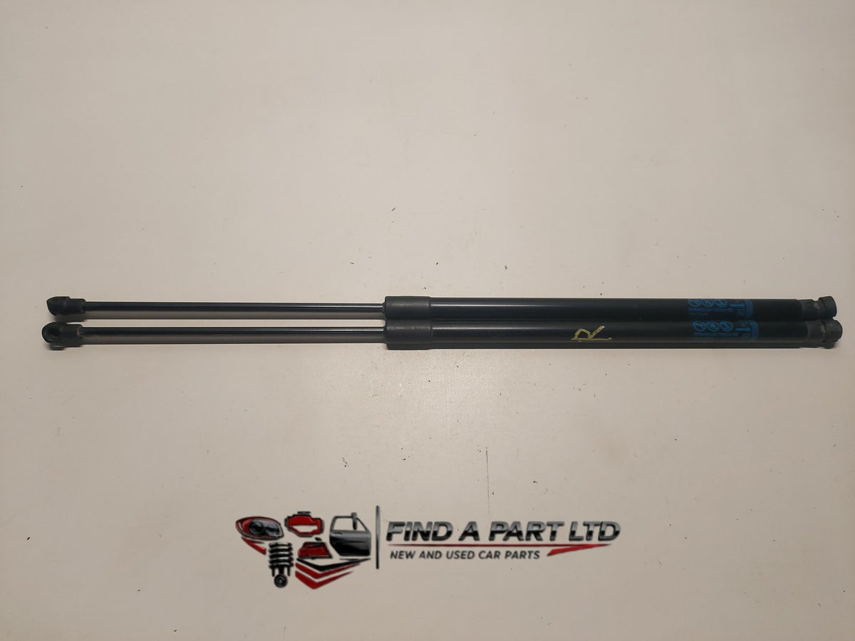 2015 Holden Cruze JH - tailgate strut pair PN: 95472696