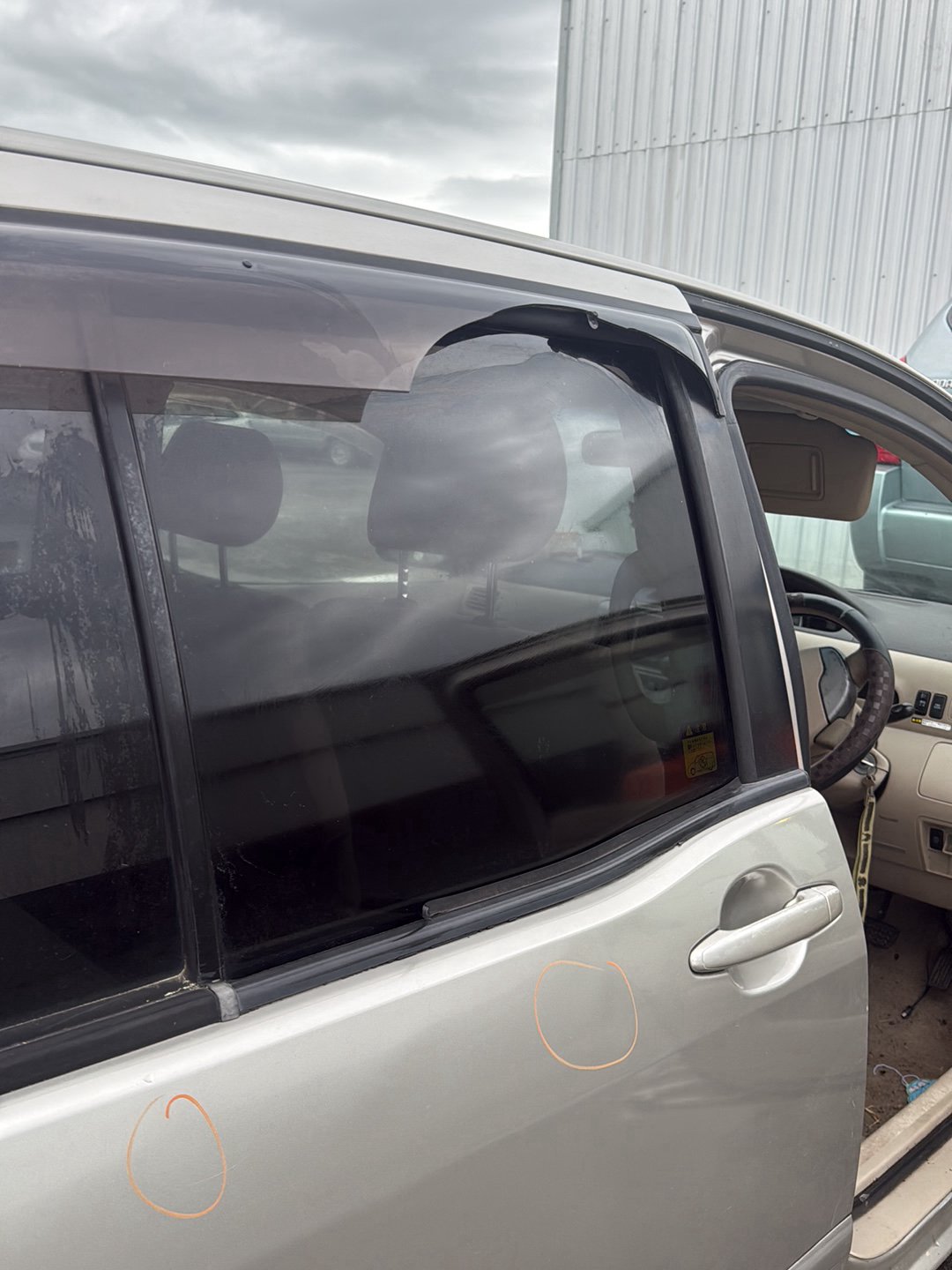 2003-2011 Toyota Raum Z20 NCZ20 - Right Rear Door Window PN: