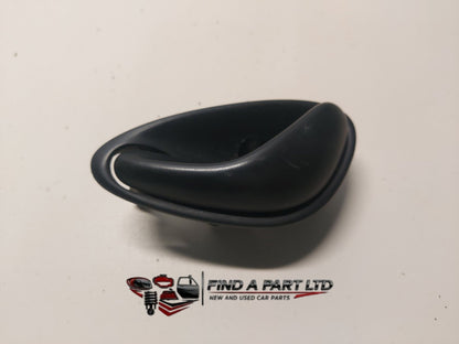 2003 Holden Commodore VY - Left Rear Door Interior Handle PN:
