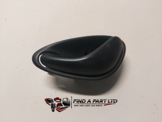 2003 Holden Commodore VY - Left Rear Door Interior Handle PN: