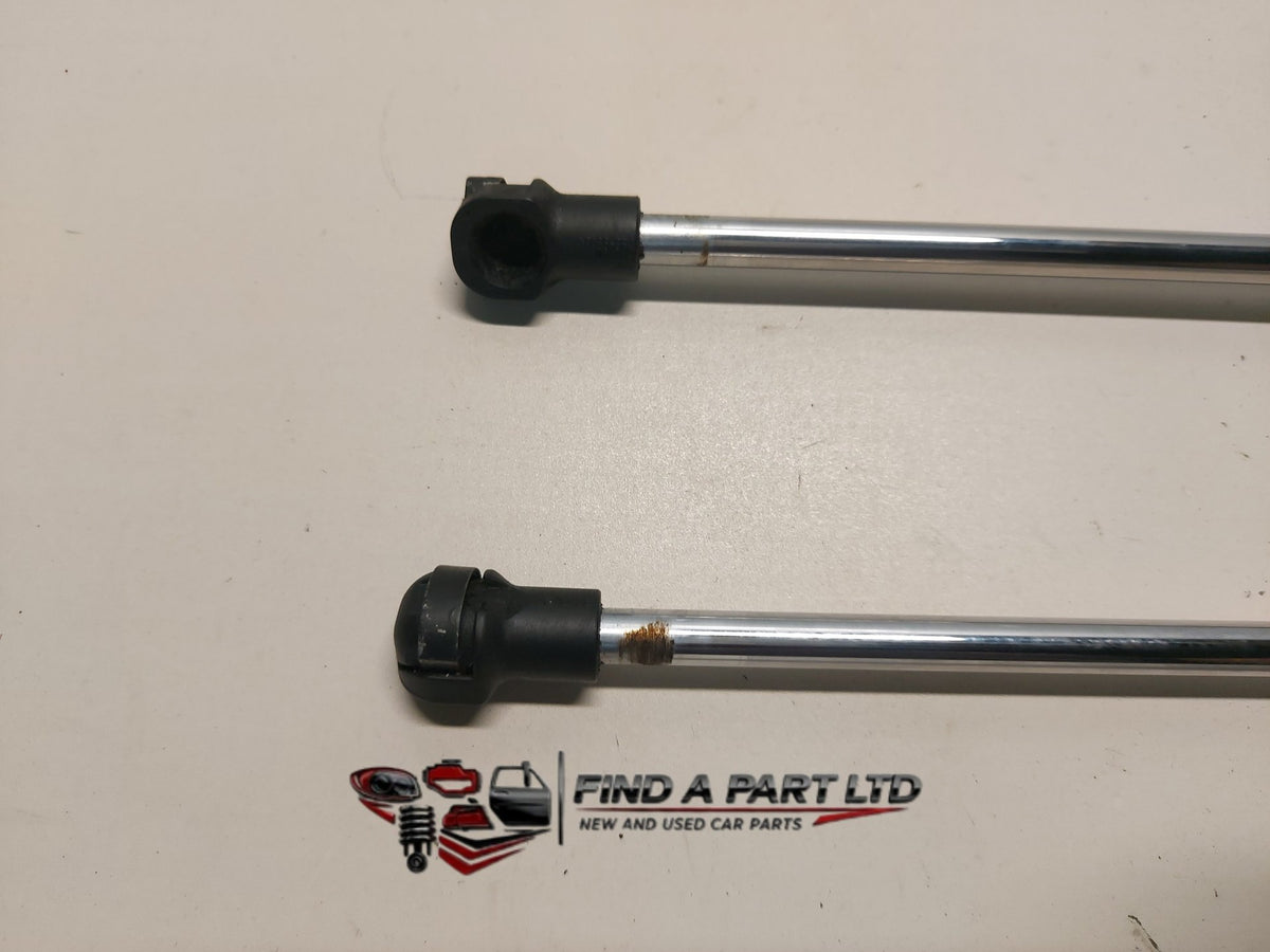 2007 Toyota Corolla E160 - tailgate strut pair PN: 6ZE29 (31)