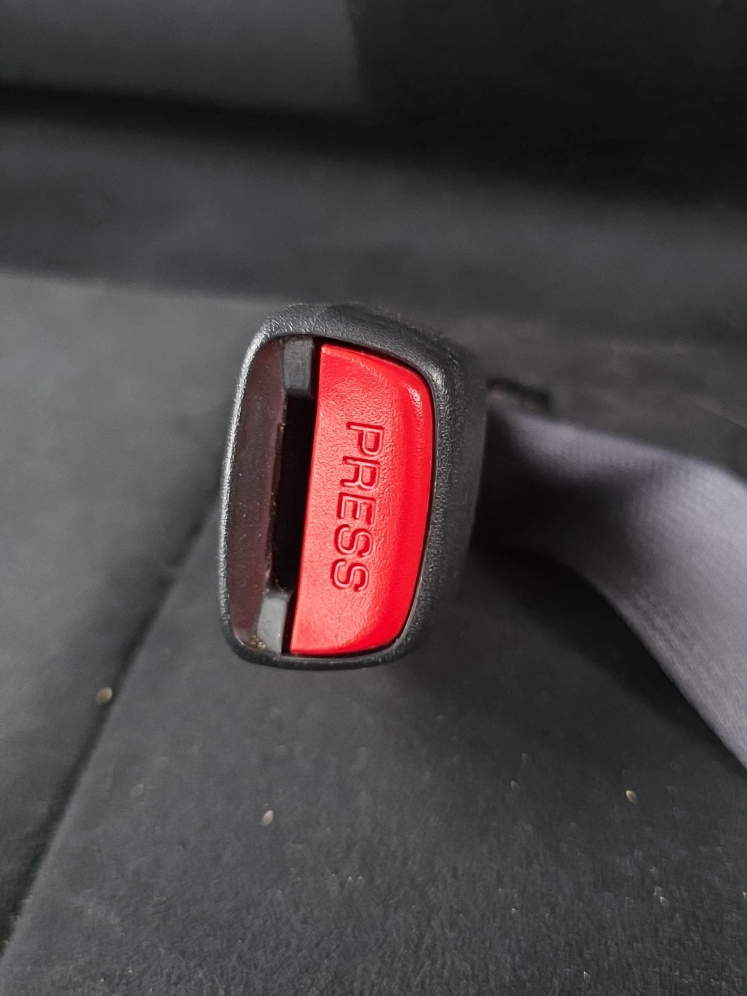 2007 Mitsubishi Delica CV5W - Right Rear Third Row Seat Belt Stalk PN: