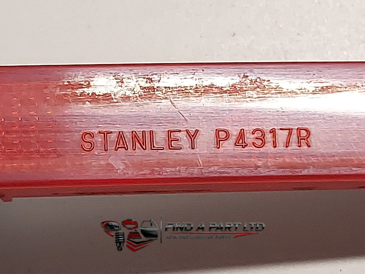 2010 Honda Stepwgn RK - Right Rear Bumper Reflector PN: P4317