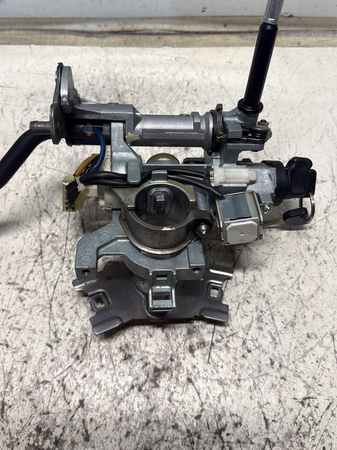 2004-2010 Toyota Passo- Ignition Switch PN: 384017