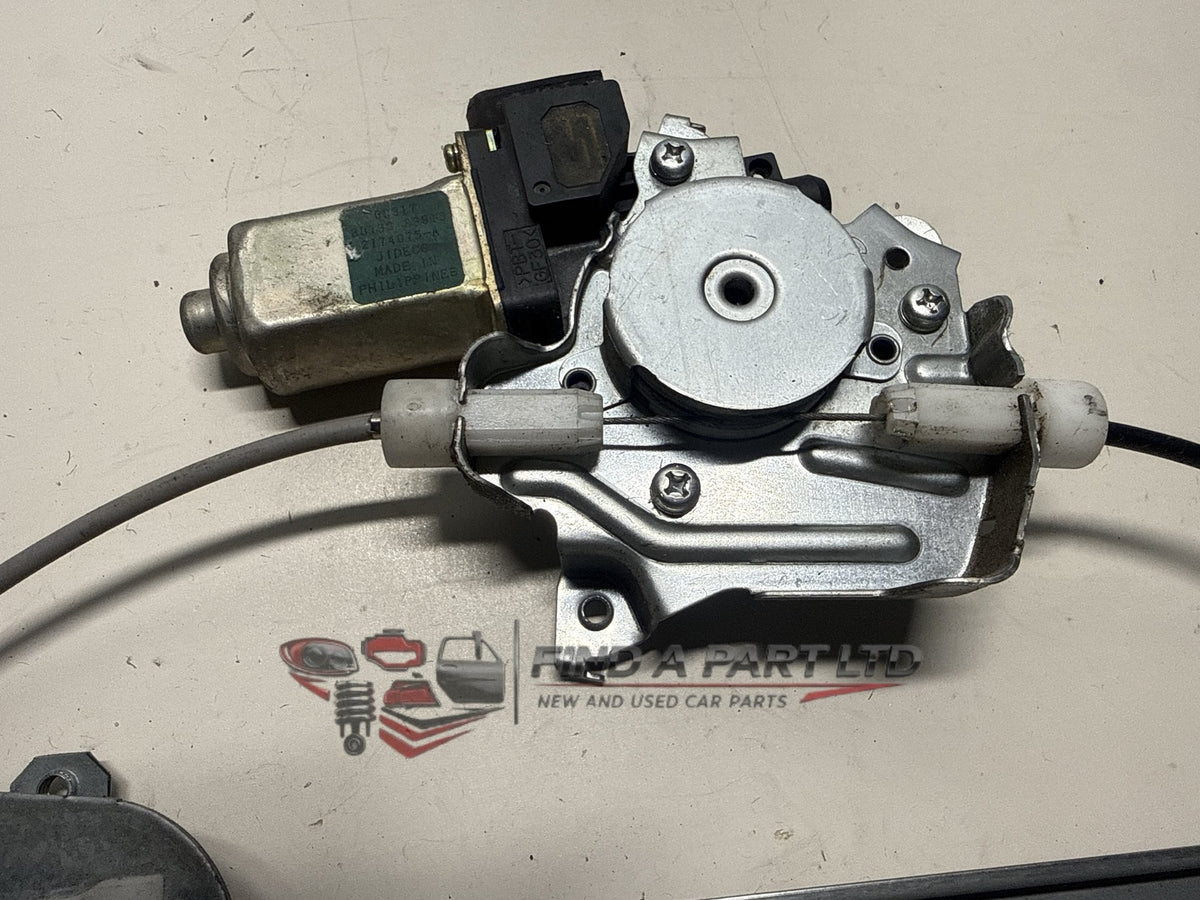 2006 Nissan X-Trail T30 - Right Rear Window Regulator/Motor PN: 80730 8H301
