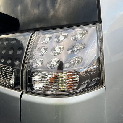 2009 Mitsubishi Outlander CW5W- Right Taillight PN: