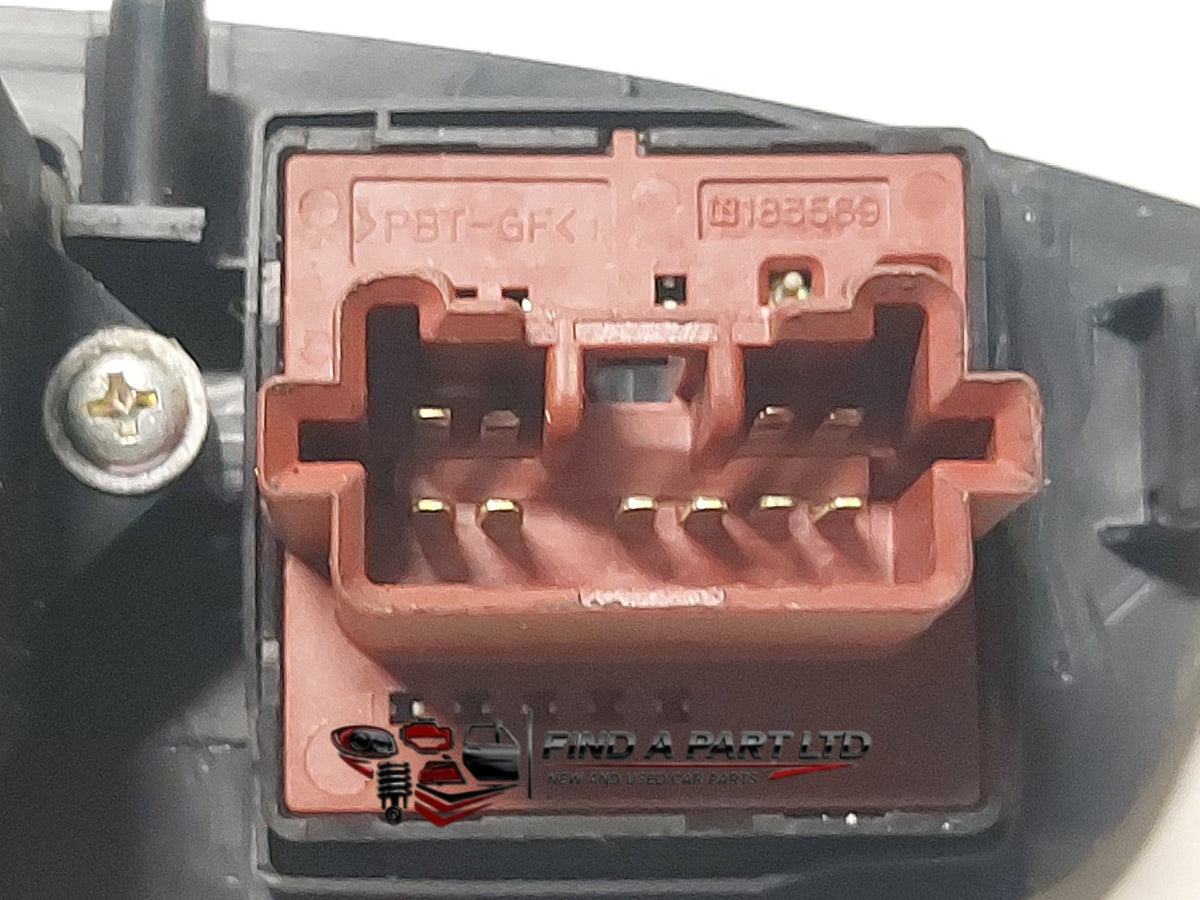 Nov 2006 to Sep 2009 - Mitsubishi Outlander ZG - Right Front Master Power Window Switch