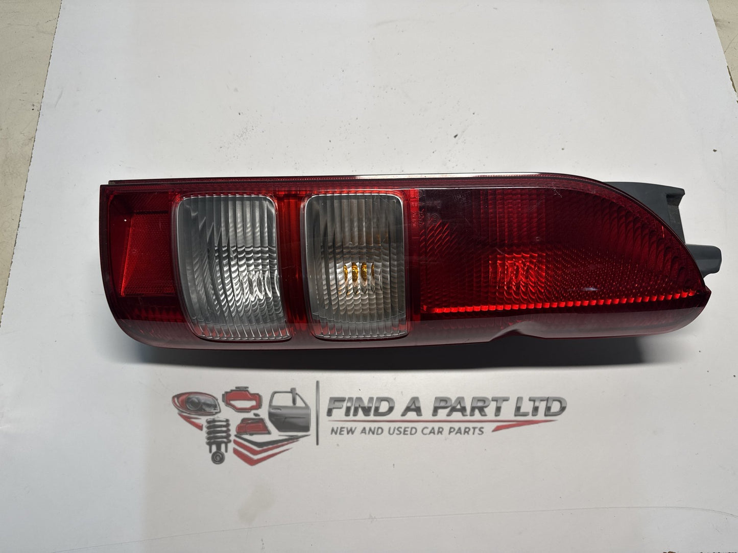 2004-2013 Toyota Hiace - Right Taillight PN: 26-120