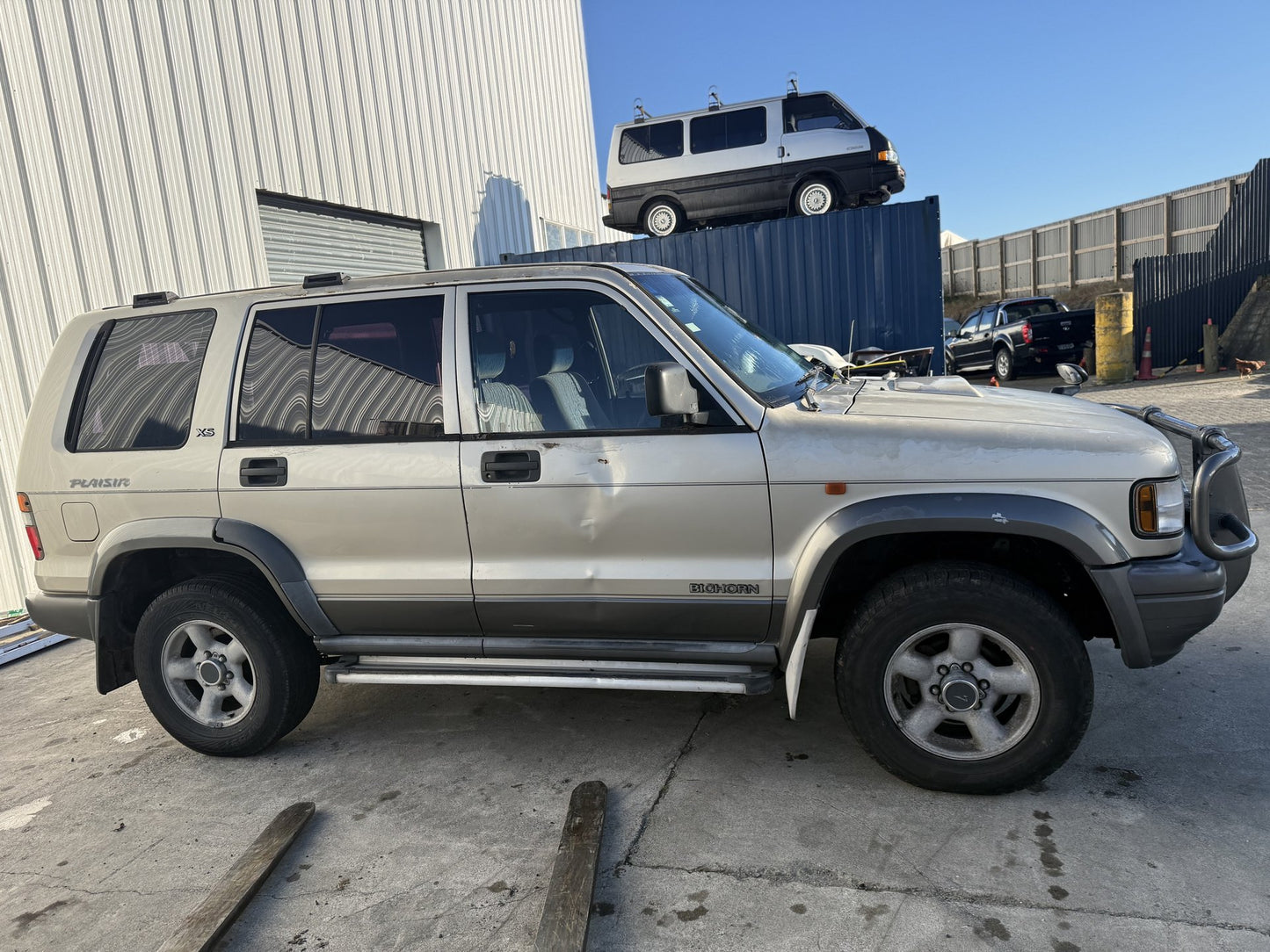1991-1998 Isuzu Bighorn UBS69GW
