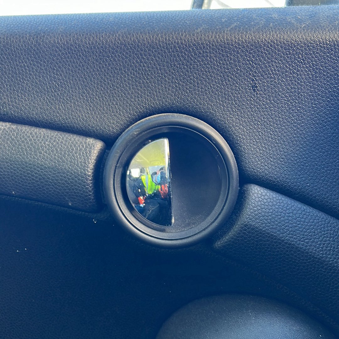 2008-2014 MINI Cooper R55 WMWML320X0TM93432 - Left Front Door Interior Handle PN: