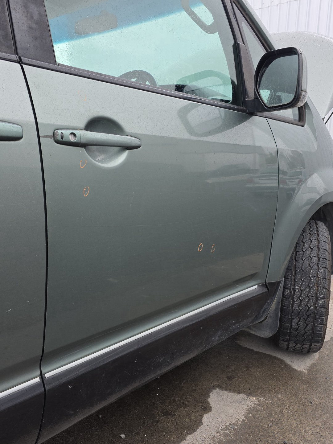 2007 Mitsubishi Delica CV5W - Right Front Door Shell PN: