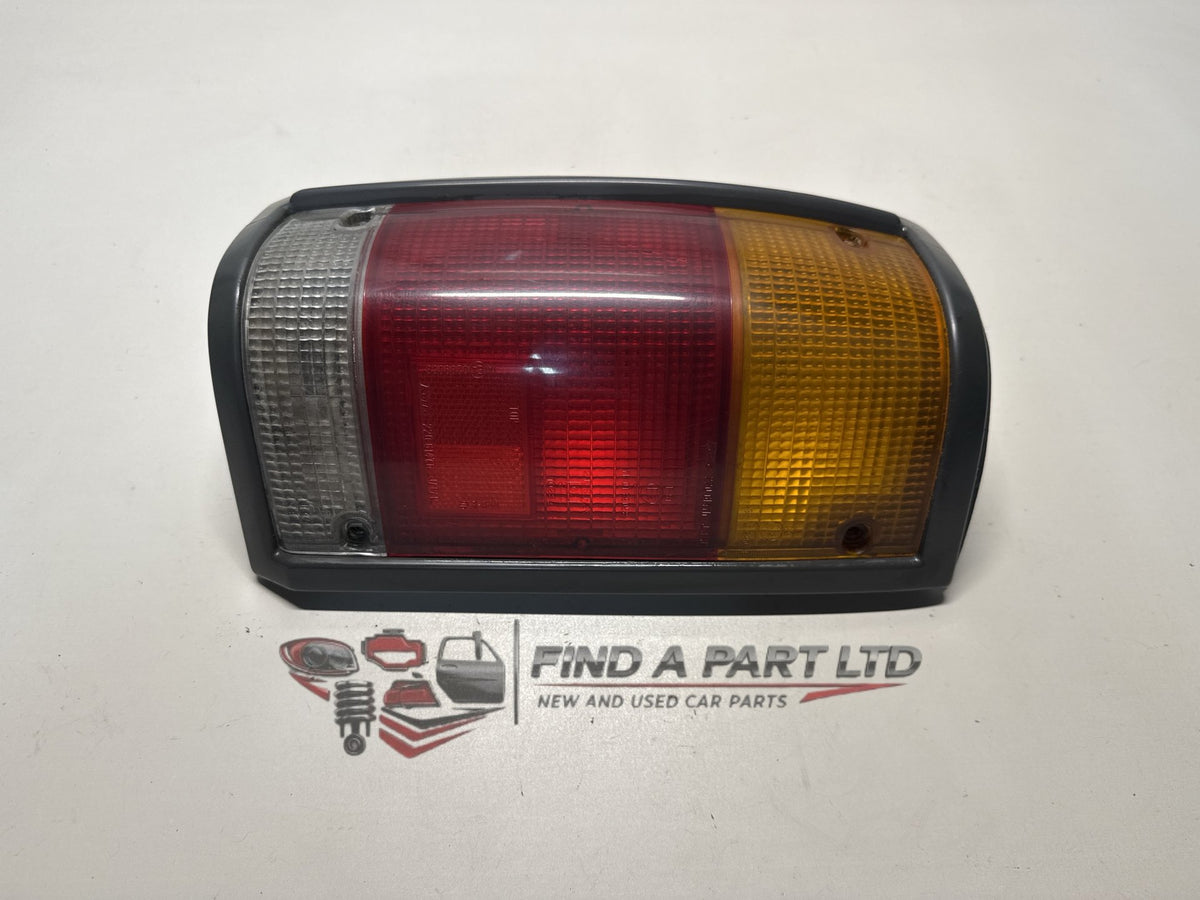 1992 Mazda B2000 - Left Taillight PN: 220-61470