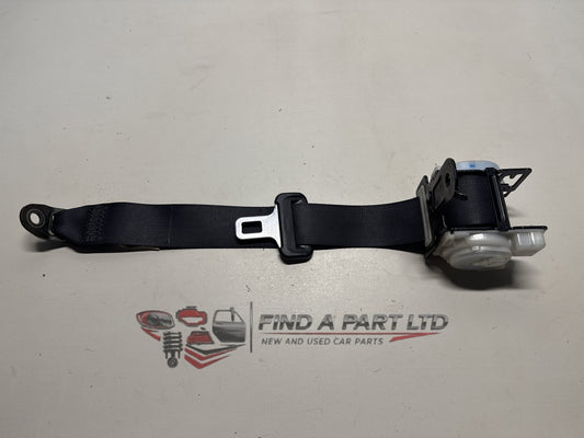 2004 Toyota Corolla E120 - Right Rear Seat Belt PN: TK-AB0-F1681