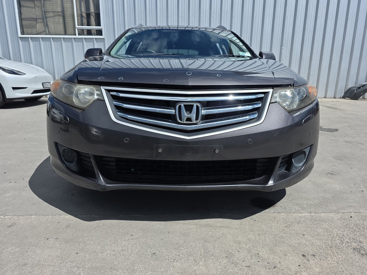 2008 Honda Accord CW - Front Bumper PN: