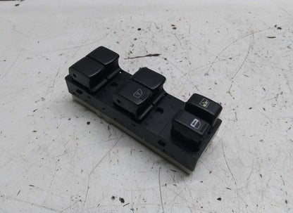 Oct 2007 to May 2014 - Nissan Dualis J10 - Right Front Master Power Window Switch
