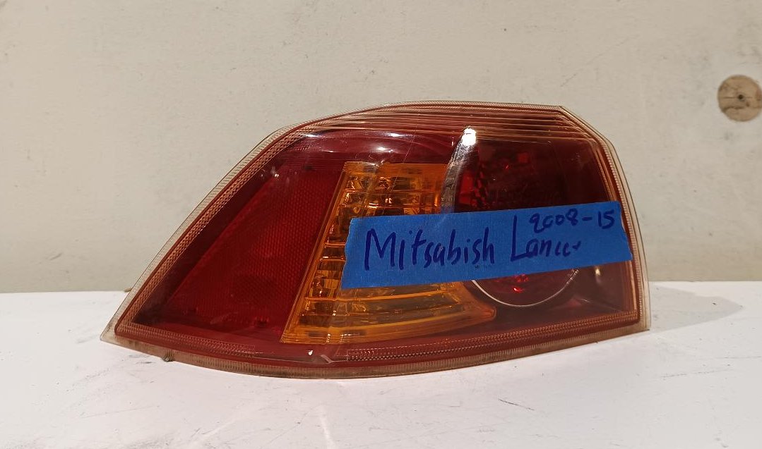 Jul 2007 to Jul 2009 - Mitsubishi Lancer CJ Sedan - Left Taillight - Red Insert Type