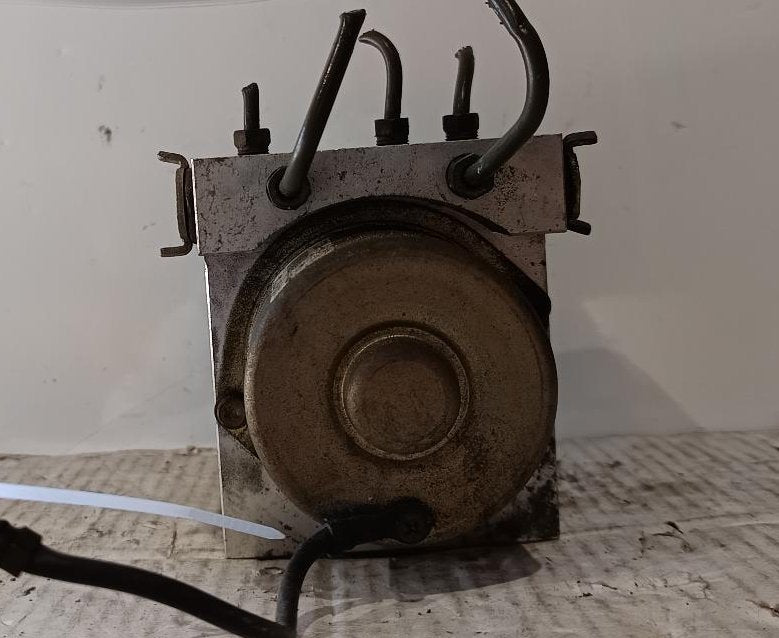 May 1997 to May 2002 - Nissan Elgrand E50 - ABS Pump/Modulator