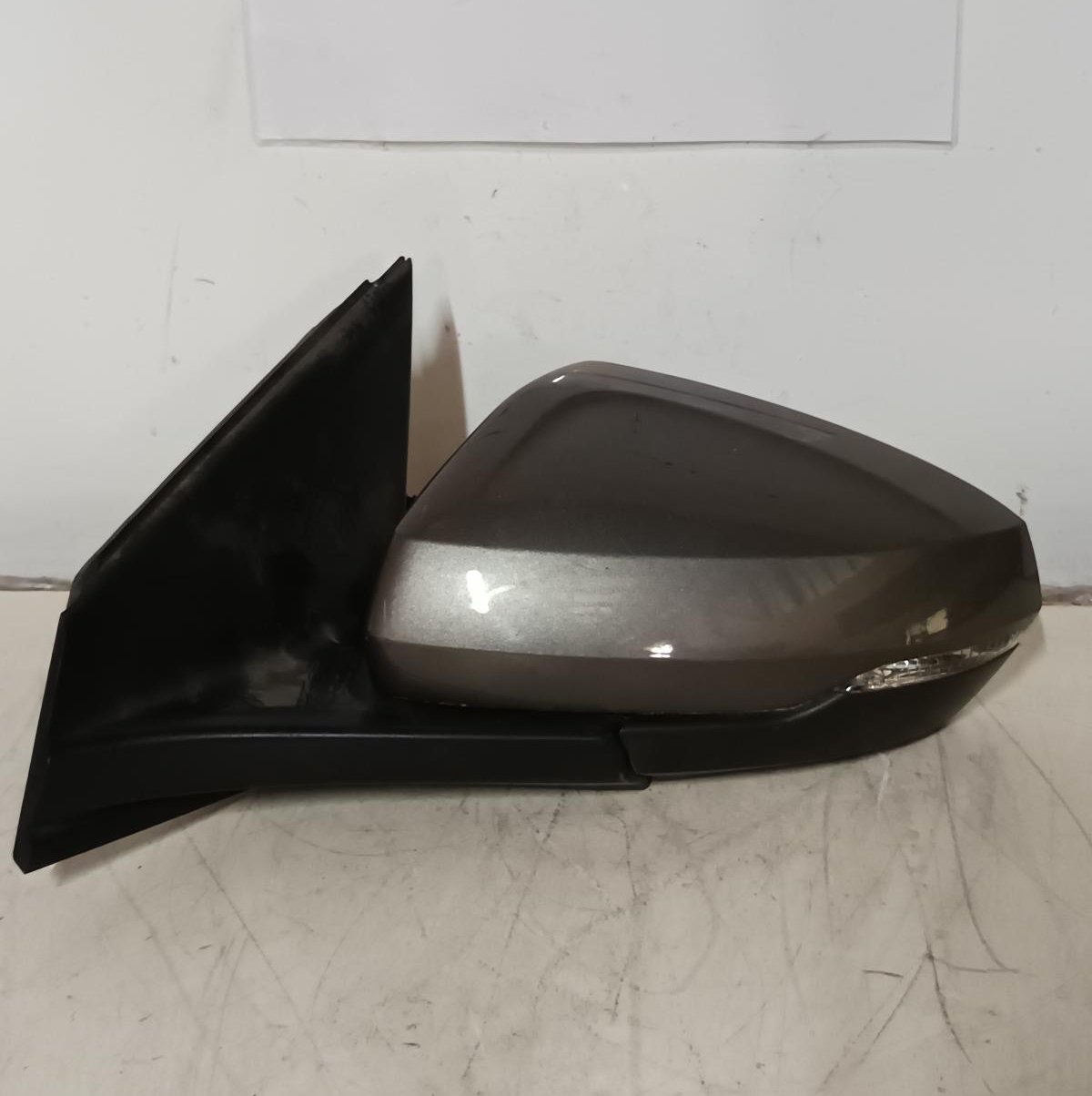 2018 Volkswagen Polo - Left Door Mirror - POWER, COLOUR CODED, W/ INDICATOR, HEATED, AUTO DIP, BLIND SPOT, AUTO FOLD, AW, 09/17-