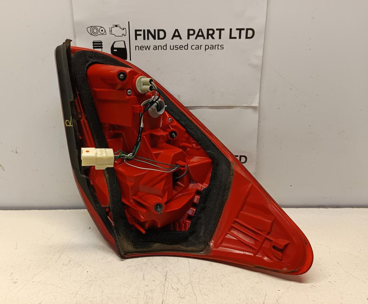 Aug 2008 to Nov 2012 - Toyota RAV4 ACA33 ACA38 - Right Taillight - Body Mounted