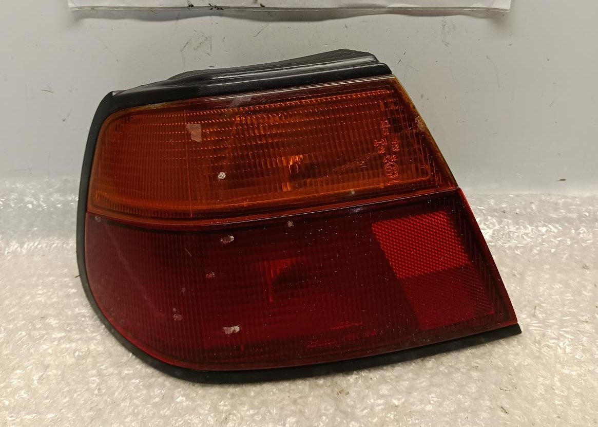 Oct 1995 to Feb 1998 - Nissan Pulsar N15 Hatchback - Left Taillight - Lens# 4728