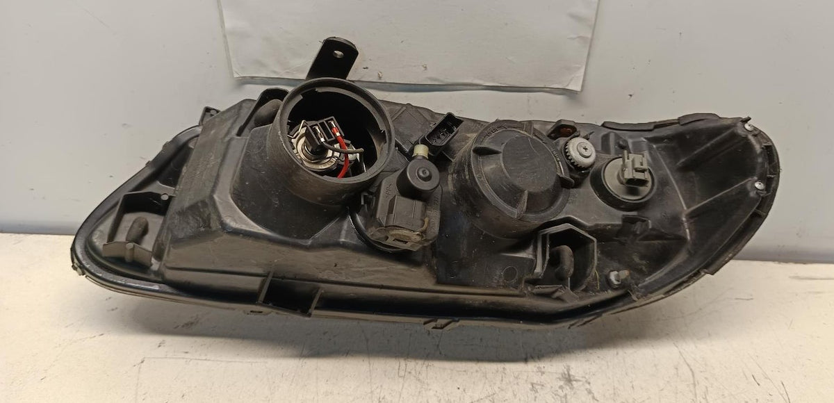 Jun 2001 to Dec 2005 - Nissan Pulsar N16 Hatchback - Right Headlight - 1 Piece H/Lamp + C/Light, Grey Backing Type