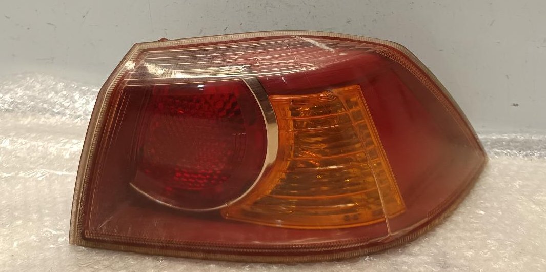 Jul 2007 to Jul 2009 - Mitsubishi Lancer CJ Sedan - Right Taillight - Red Insert Type