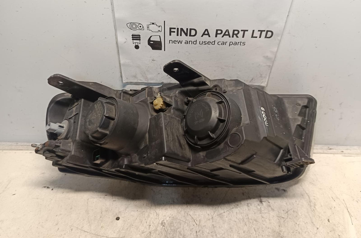Jan 2011 to Sep 2015 - Holden Captiva/Captiva 7 CG - Left Headlight - (4Th Vin = C), Black Surround