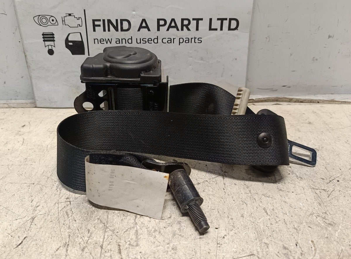Apr 2015 to Current - Nissan Navara NP300 Double Cab Utility - Left Rear Seat Belt - Black