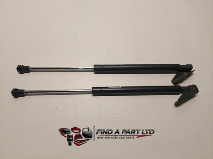 2007 Toyota Corolla E160 - tailgate strut pair PN: 6ZE29 (31)