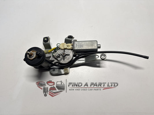 2002 Honda Avancier TA - Rear Wiper Motor PN: 34946-581