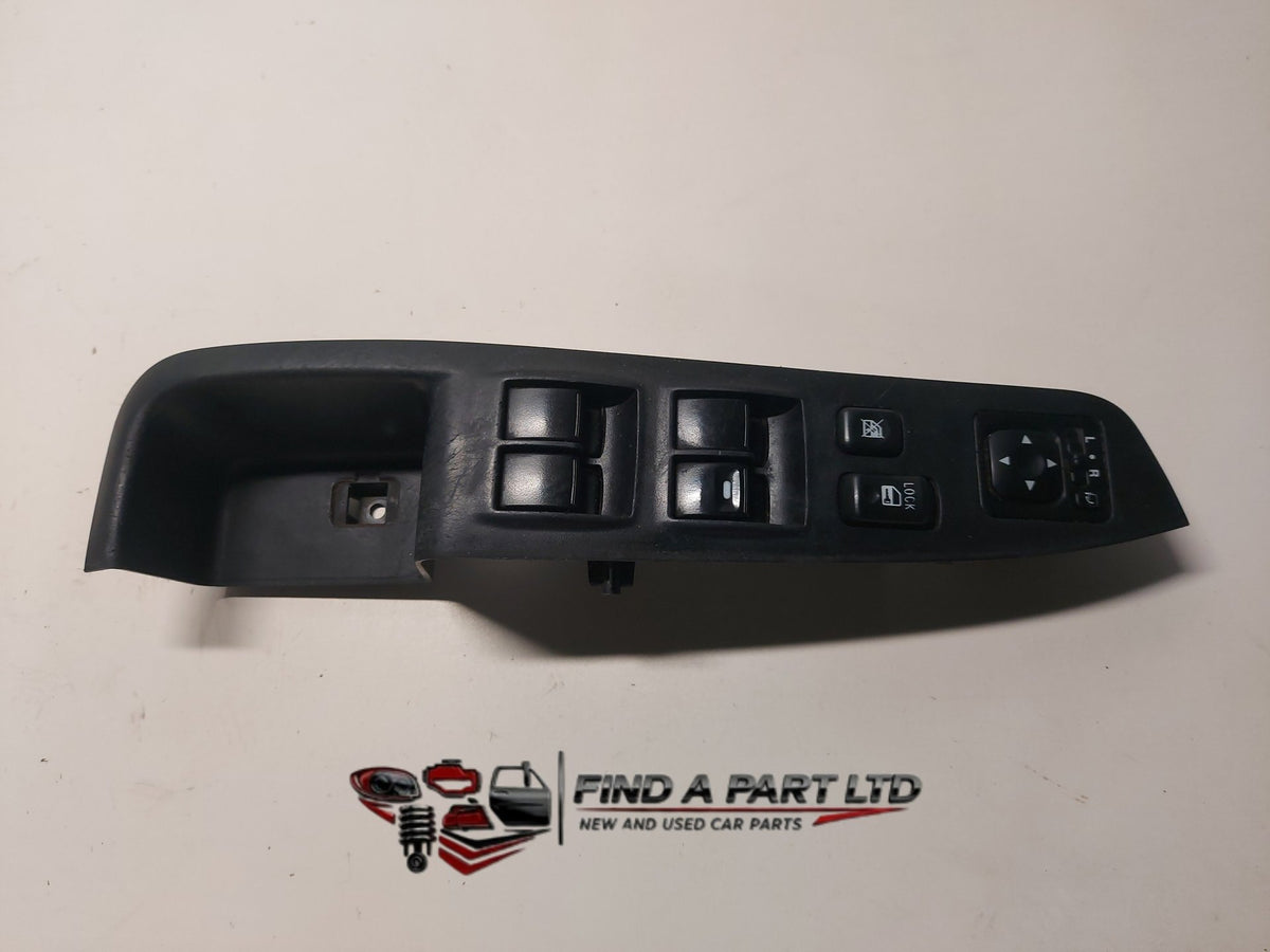 Nov 2006 to Sep 2009 - Mitsubishi Outlander ZG - Right Front Master Power Window Switch