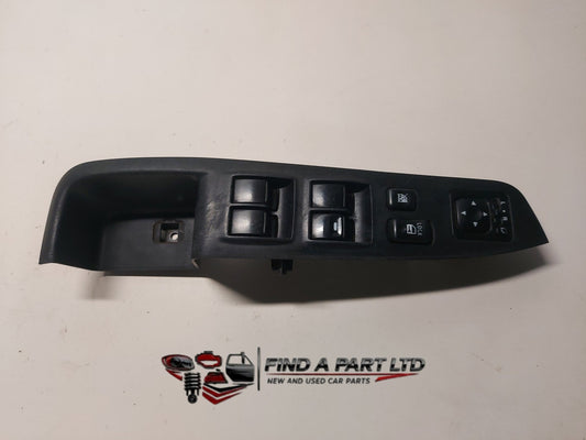 Nov 2006 to Sep 2009 - Mitsubishi Outlander ZG - Right Front Master Power Window Switch