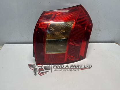 2005 Toyota Corolla E120 - Right Taillight PN: 13 65