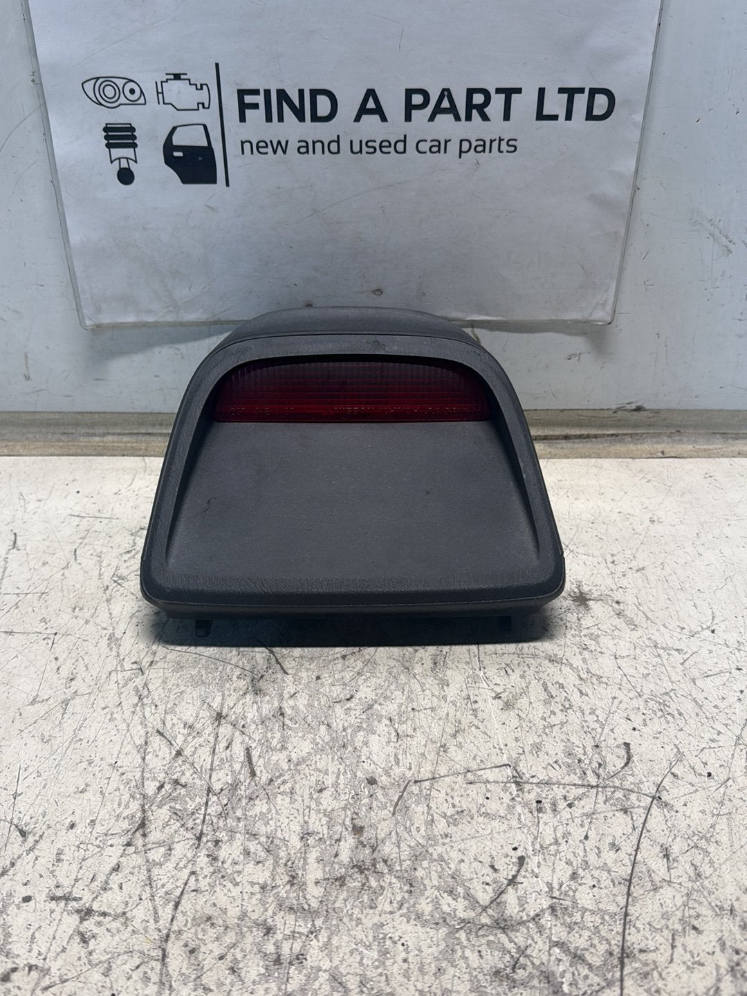1995-2002 Nissan Primera P11 - High Level Stoplight PN: 4749