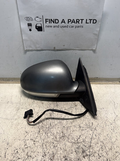 2001-2006 Volkswagen Passat- Right Door Mirror PN: E1 0 10781