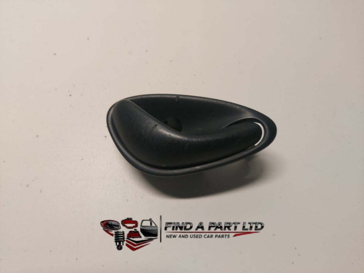 2003 Holden Commodore VY - Right Rear Door Interior Handle PN: