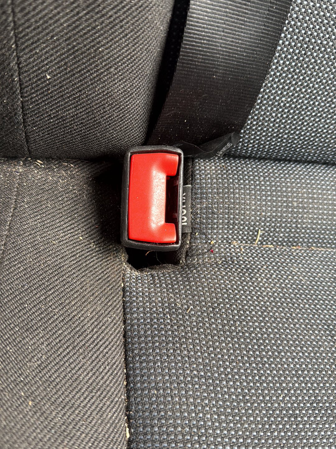 2007-2014 Ford Mondeo MK4 - Left Rear Seat Belt Stalk PN: