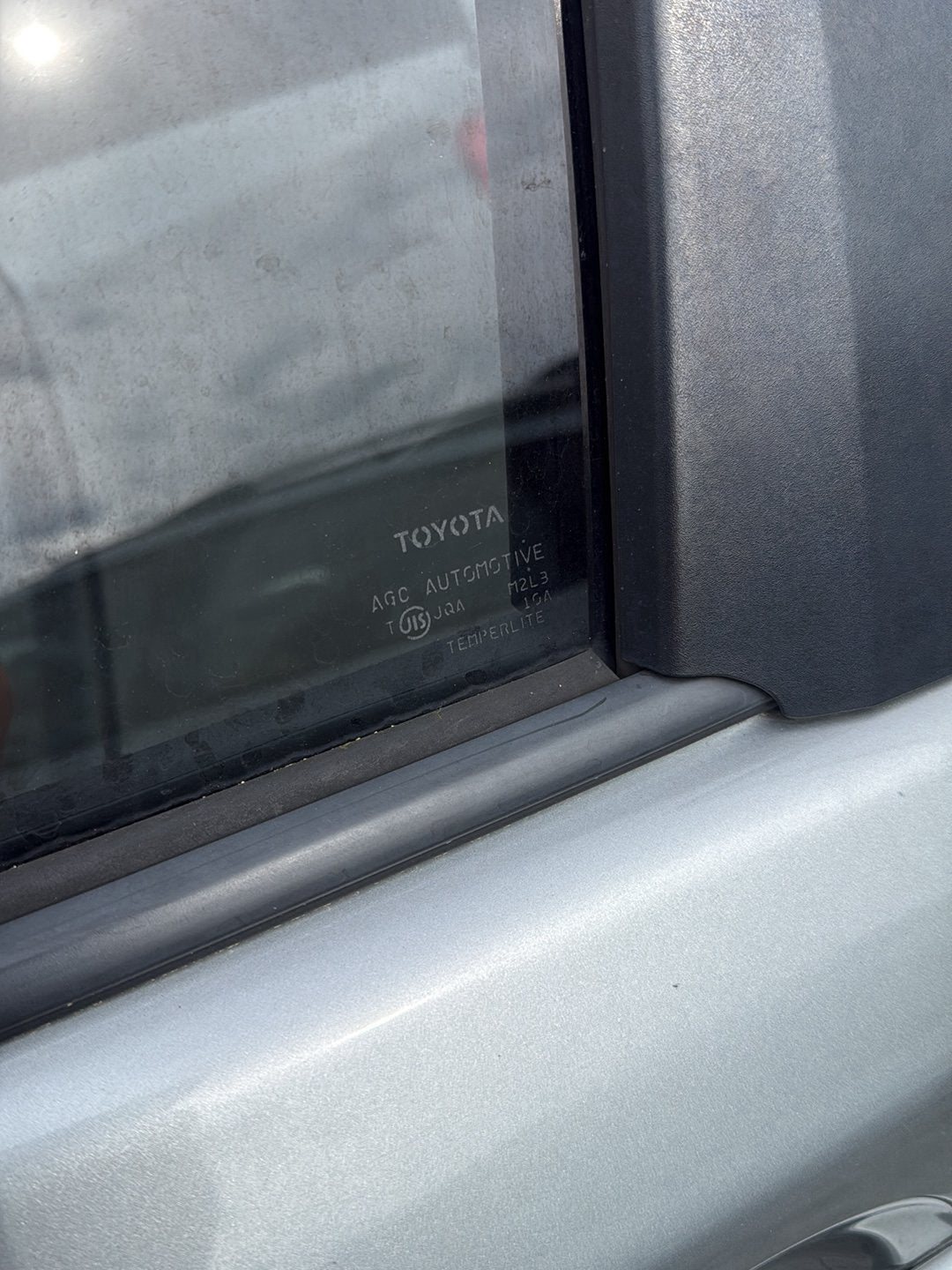 2009-2017 Toyota Wish ZGE20 - Left Rear Door Window PN: