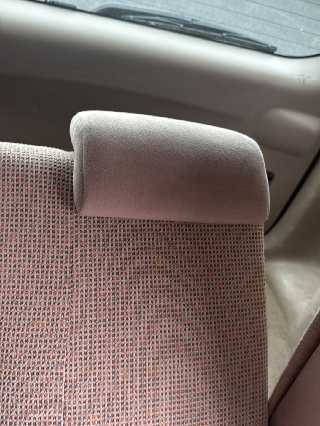 2003-2011 Toyota Raum Z20 NCZ20 - Rear Centre Headrest PN: