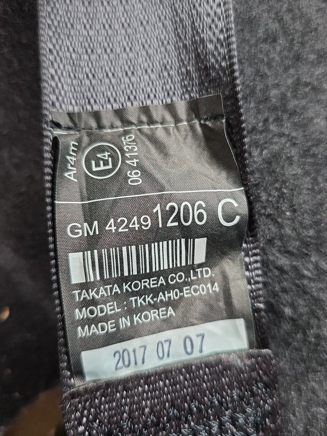 2017 Holden Trax TJ MY17 - Centre Seat Belt PN: GM 4249 1206 C. Model: TKK-AH0-EC014