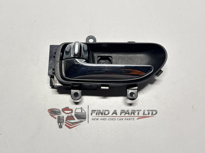 2006 Nissan X-Trail T30 - Left Rear Door Interior Handle PN: