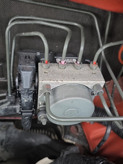 2006-2012 Suzuki SX4 YA11S - Anti-lock Braking System Pump/Modulator PN: 56110-80J00. 2WD