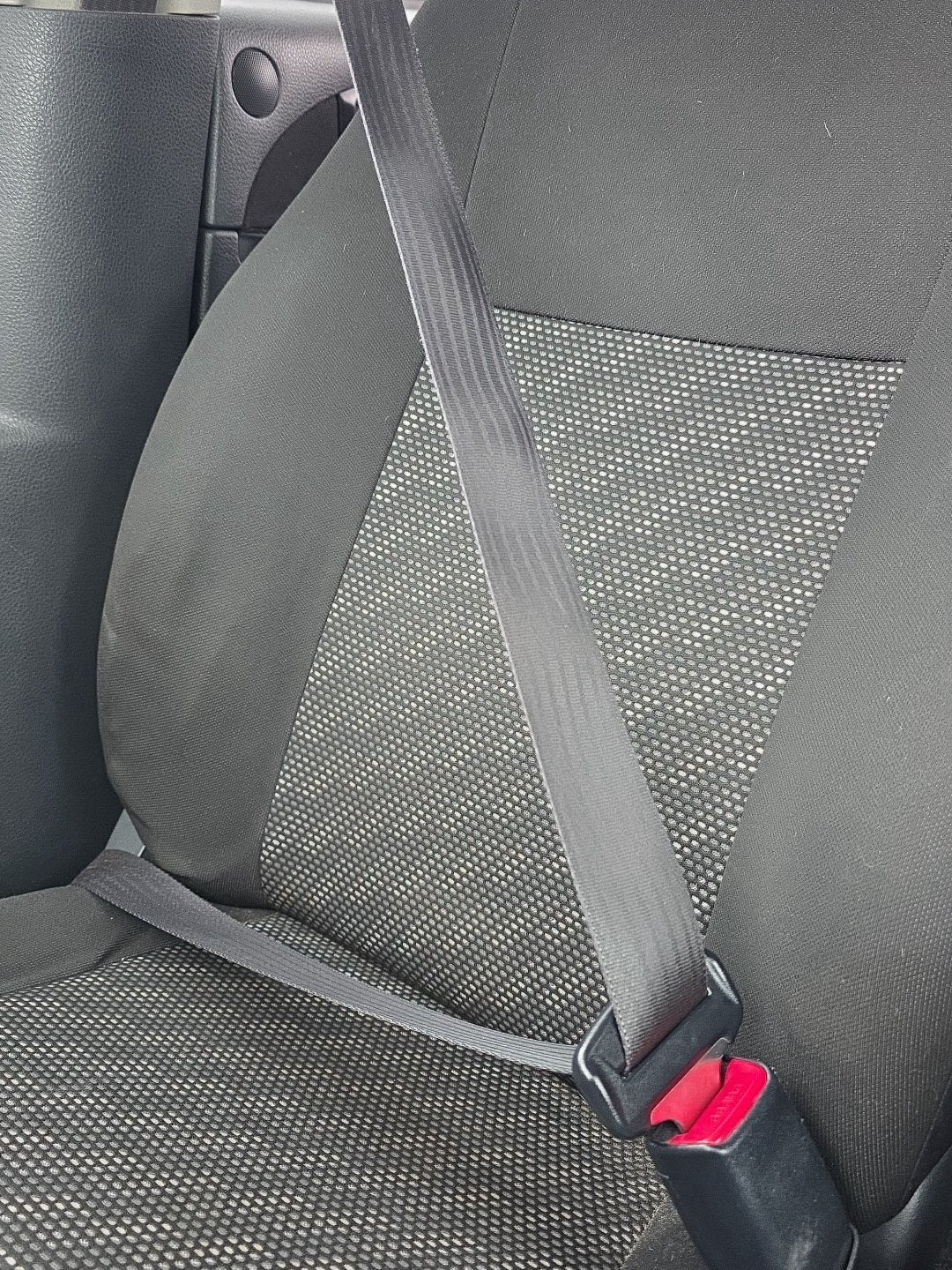 2006-2012 Suzuki SX4 YA11S - Right Front Seat Belt PN: 84920-80J2 7Q7280-P