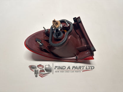 1998 Toyota Caldina - Right Taillight PN: 21-36