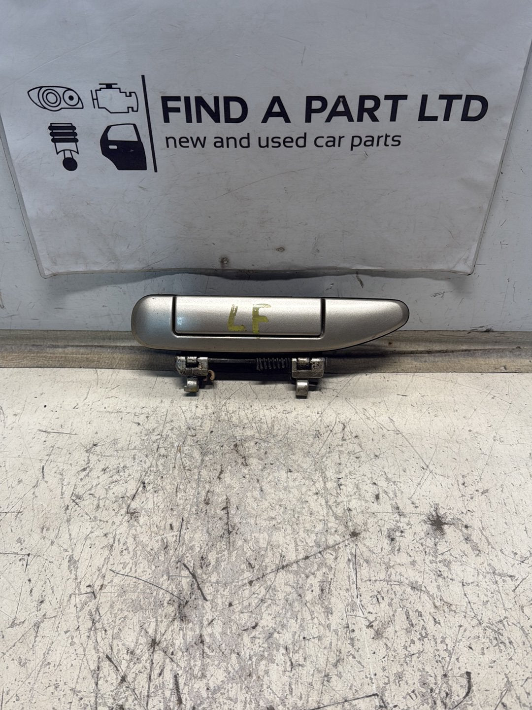 1995-2002 Nissan Primera P11 - Left Front Door Exterior Handle PN: