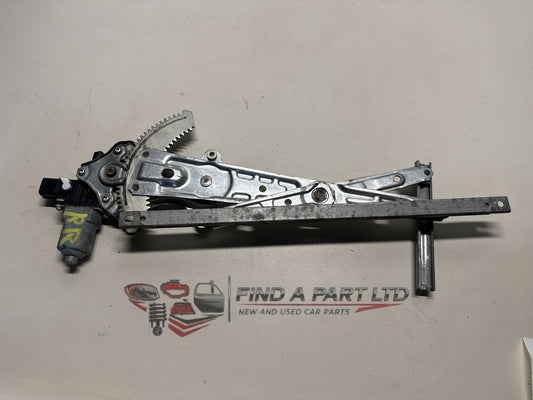 2016 Mitsubishi Outlander GF*W - Right Rear Window Regulator/Motor PN: 5713A 258