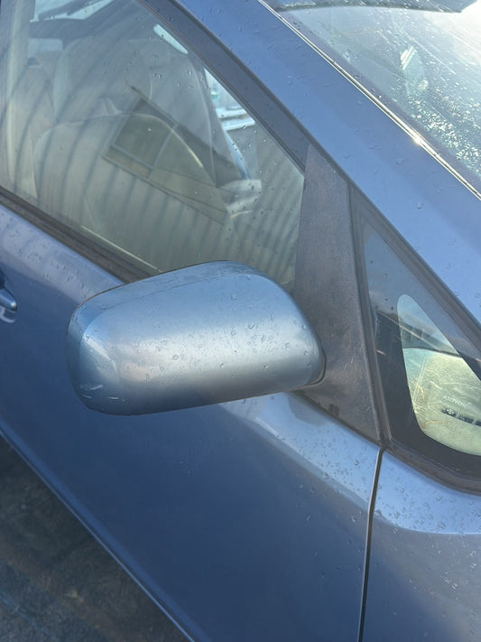2004-2009 Toyota Prius- Right Door Mirror PN: