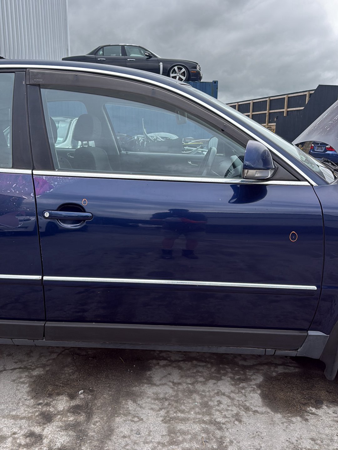 1998-2005 Volkswagen Passat- Right Front Door Shell PN: