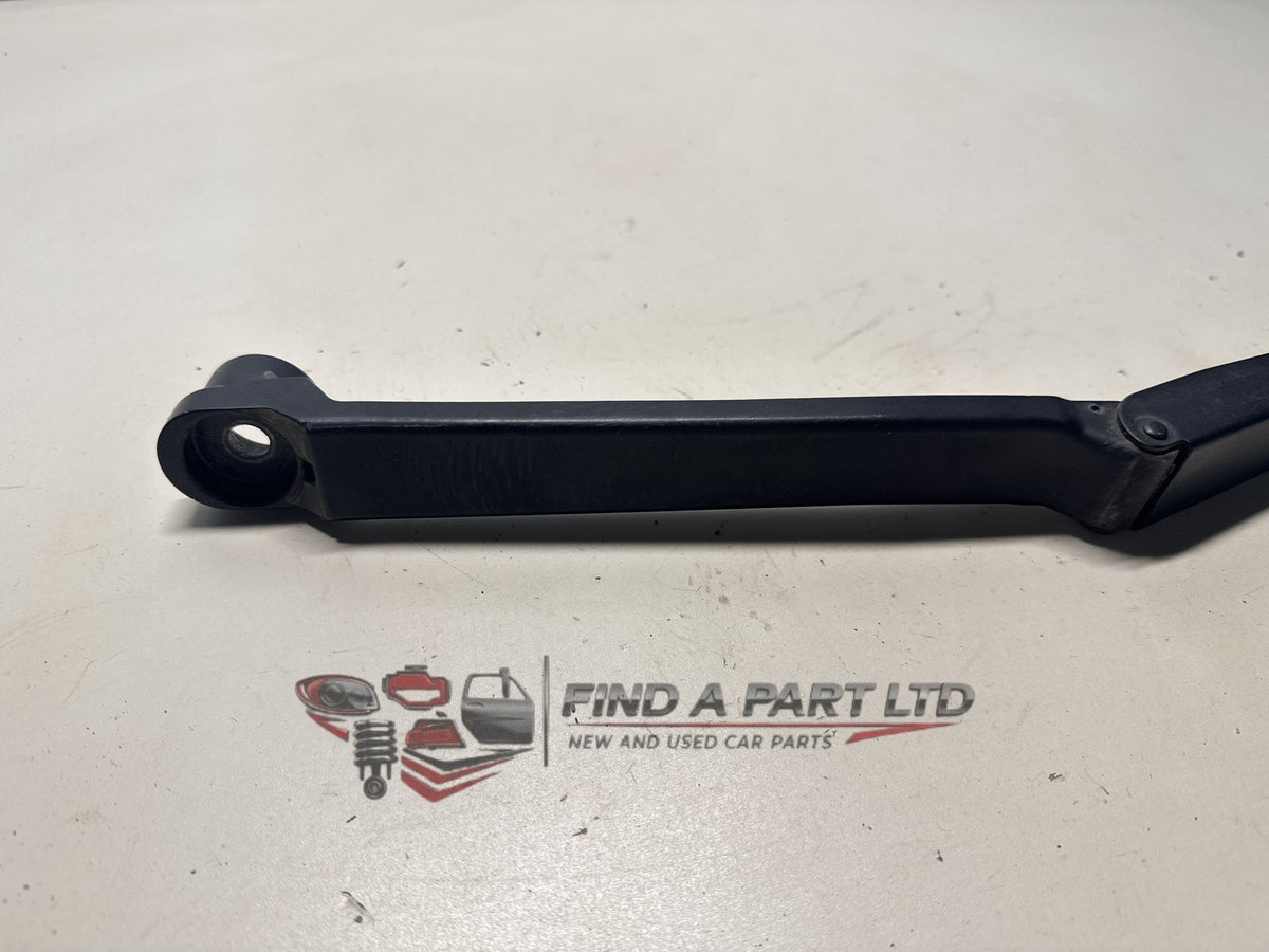 2008 Subaru Impreza GH - Left Front Wiper Arm PN: