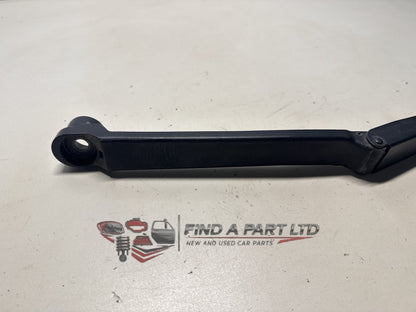 2008 Subaru Impreza GH - Left Front Wiper Arm PN: